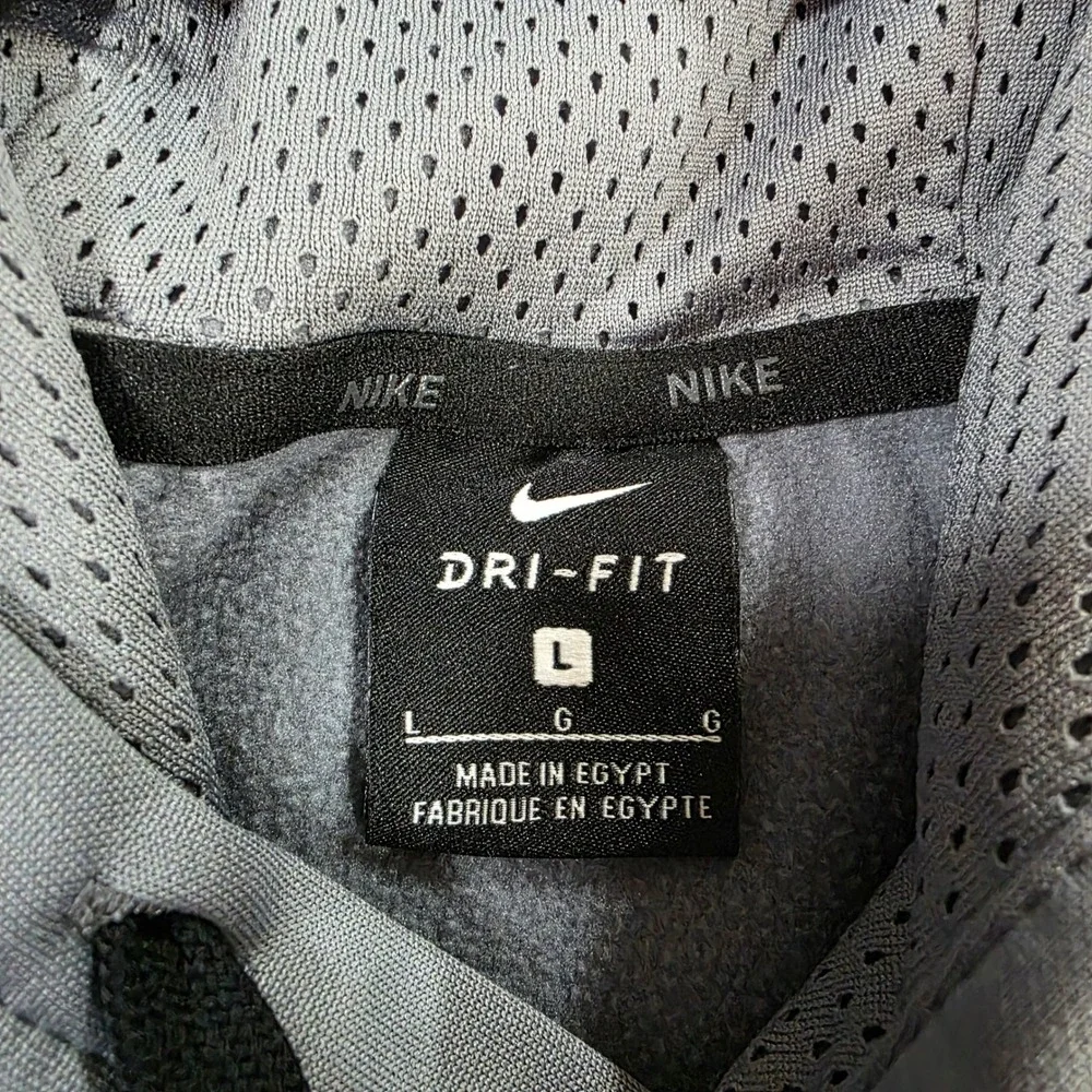 Nike Mens Dri-FIT Graphic Swoosh Hoodie Grey Pullover Size L Outdoor Basketball‎
